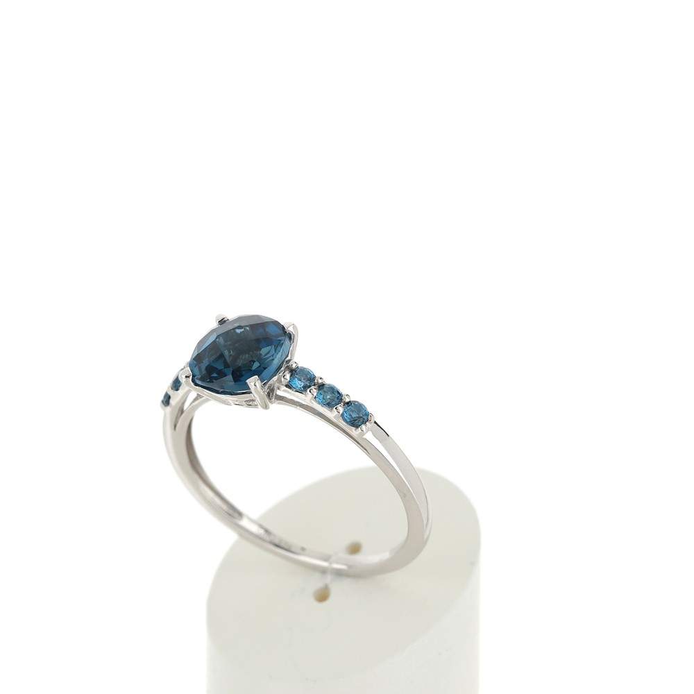 Bague or 375 blanc topazes bleues traitées - vue 3