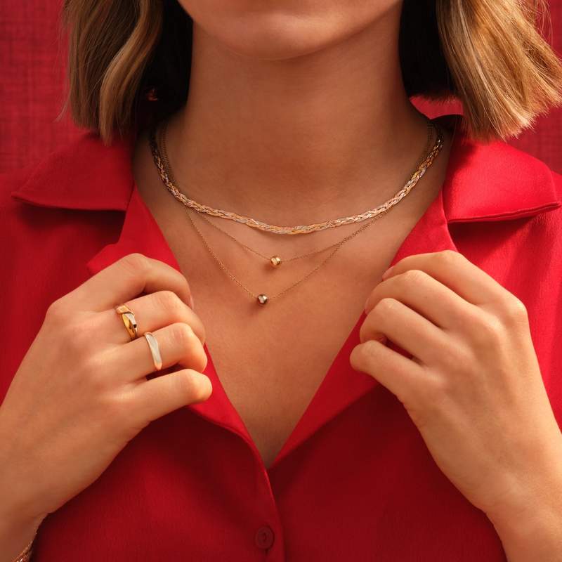 Collier 2 ors 375 double rang boules 42 cm - vue porté 2