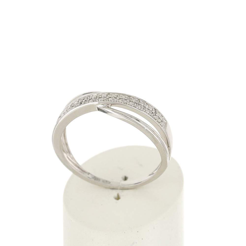 Bague or 375 blanc anneaux entrelacés diamants - vue 2