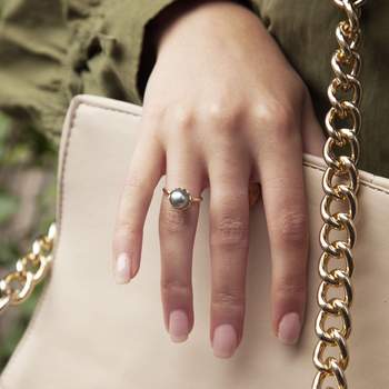 14K yellow gold ring with a Tahitian cultured pearl