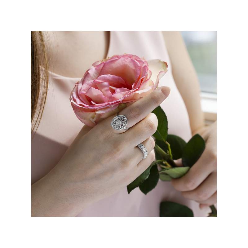 Bague argent 925 ajourée zirconias - vue porté 2