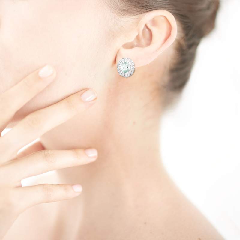 Boucles d'oreilles argent 925 dormeuses quartz ovale et zirconias - vue porté 1