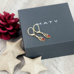 Boucles d'oreilles plaqué or 2 tons dormeuses rubis imitation - vue D3