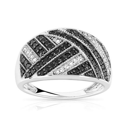750 white gold ring with white diamonds and treated black diamonds
