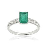 Bague or 750 blanc émeraude rectangulaire et diamants - vue 1