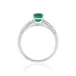 Bague or 750 blanc émeraude rectangulaire et diamants - vue 2