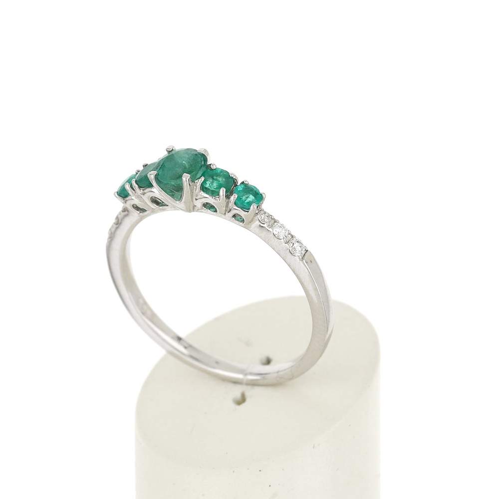 Bague or blanc 750 émeraude diamant - vue 3