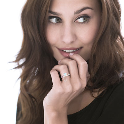 Bague or 375 blanc pierre fine - vue Vporté 1