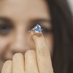 Bague or 375 blanc aigue-marine ovale - vue D4