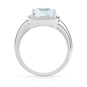 Rectangular aquamarine and diamond ring in 375 white gold