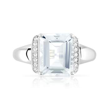 Rectangular aquamarine and diamond ring in 375 white gold