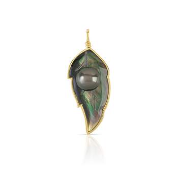 Pendentif or 375 jaune feuille perle de culture de Tahiti et nacre noire