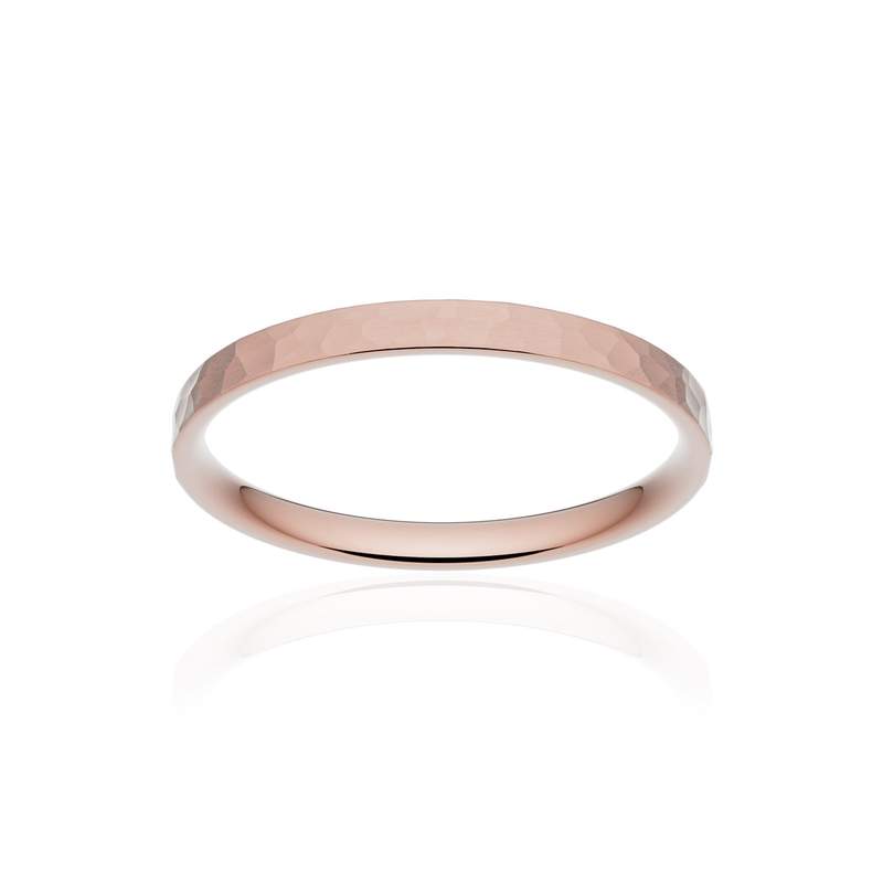 Alliance classique ruban plat confort or 750 rose martelé 2 mm - vue 1