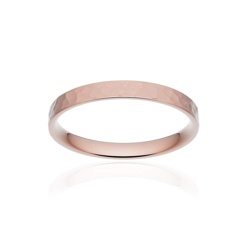 Alliance classique ruban plat confort or 750 rose martelé 2,5 mm - vue 1