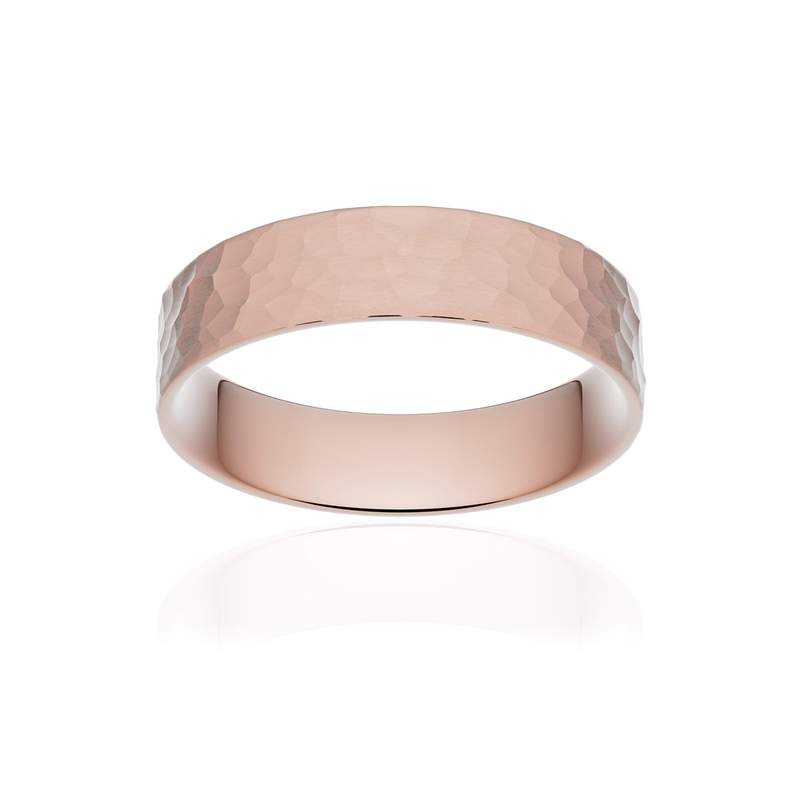Alliance classique ruban plat confort or 750 rose martelé 5 mm - vue 1