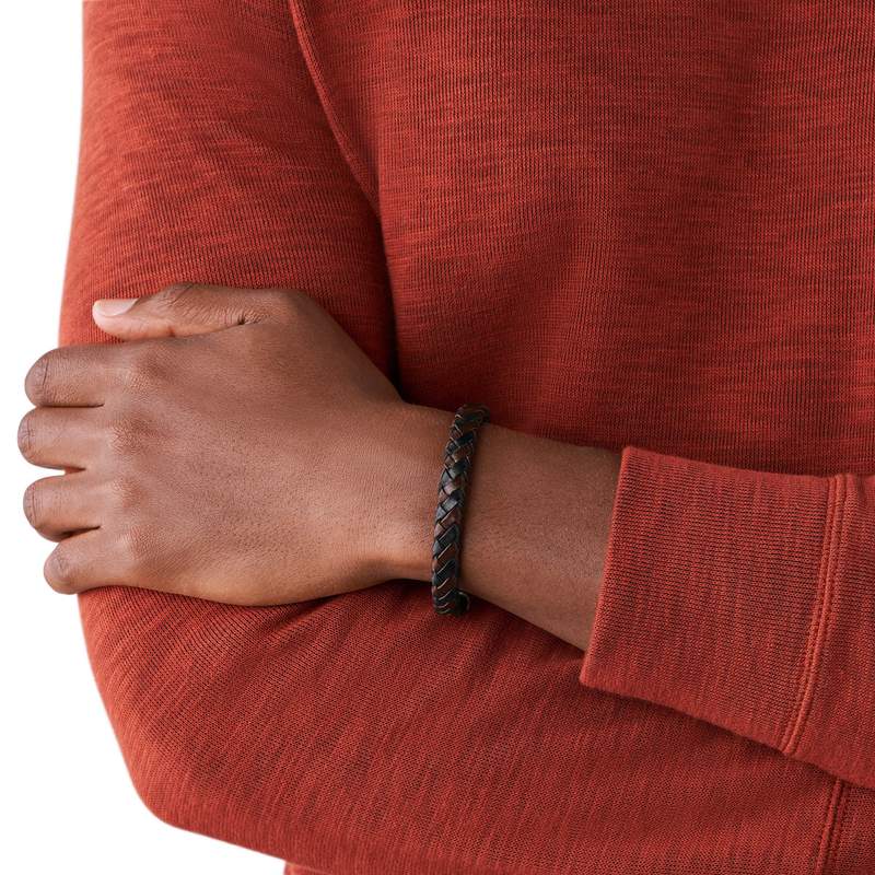 Bracelet FOSSIL cuir marron - vue porté 1