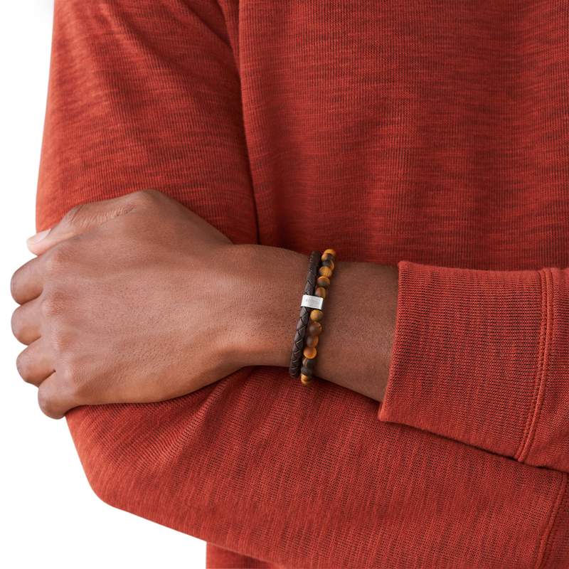 FOSSIL stalen armband bruin leer meerdere rangen tijgeroog 19,5 cm - zicht gedragen 1