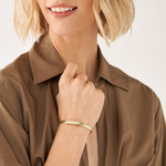 Bracelet FOSSIL acier doré inoxydable rigide - vue porté 2