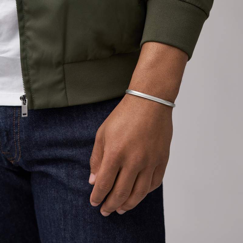 Bracelet  FOSSIL acier inoxydable - vue porté 1