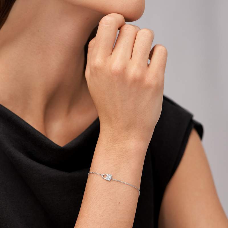 Bracelet FOSSIL argent 925 cadenas et zirconias 19 cm - vue porté 1