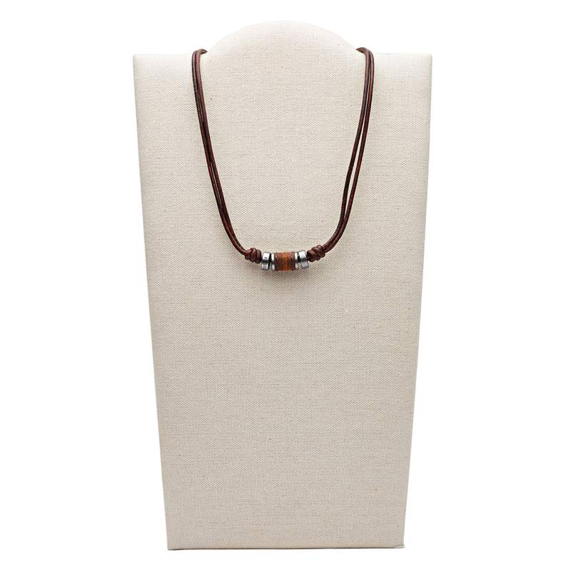 Collier FOSSIL cuir marron - vue porté 1