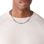 Collier FOSSIL acier inoxydable perles en marbre noir 50 cm - vue porté 1
