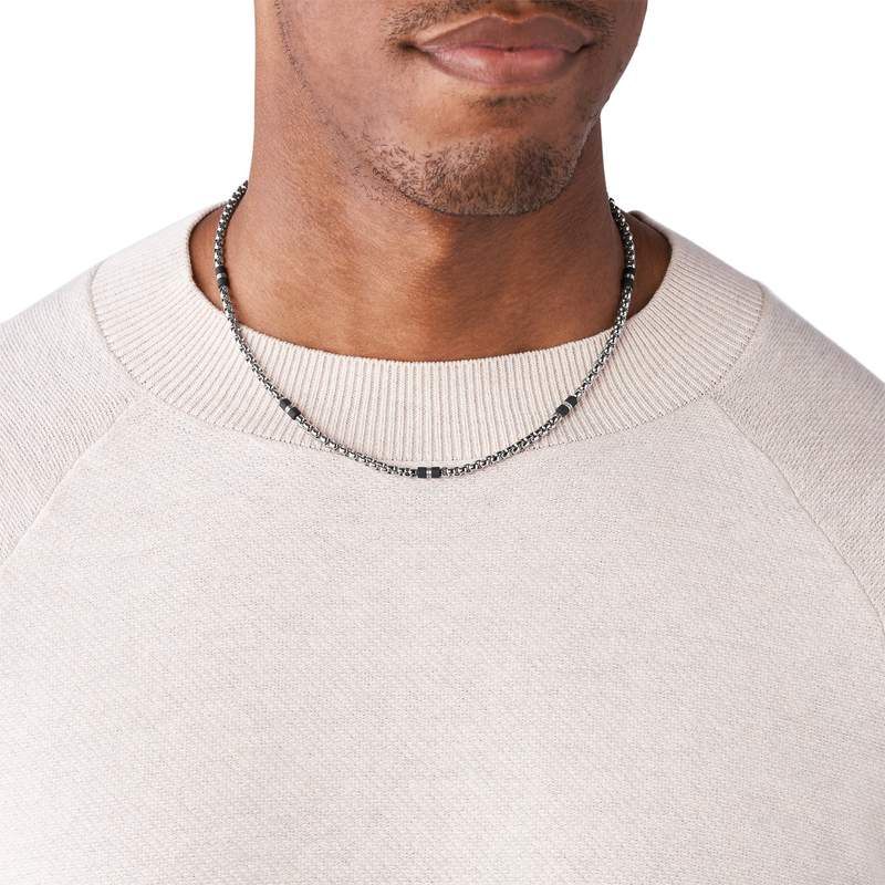 Collier FOSSIL acier inoxydable perles en marbre noir 50 cm - vue porté 1