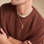 Collier FOSSIL acier inoxydable doré croix 55 cm - vue porté 1