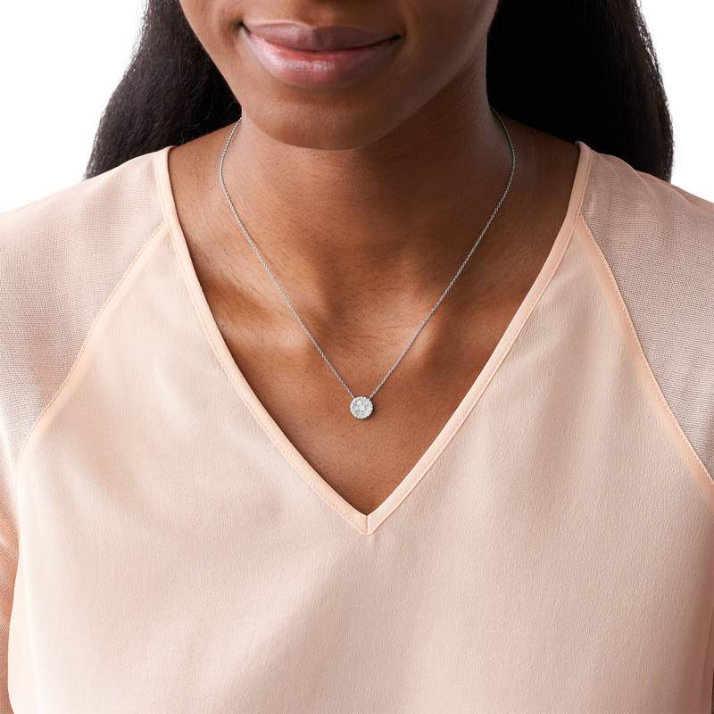 Collier FOSSIL argent 925 nacres et zirconias 45 cm - vue porté 1