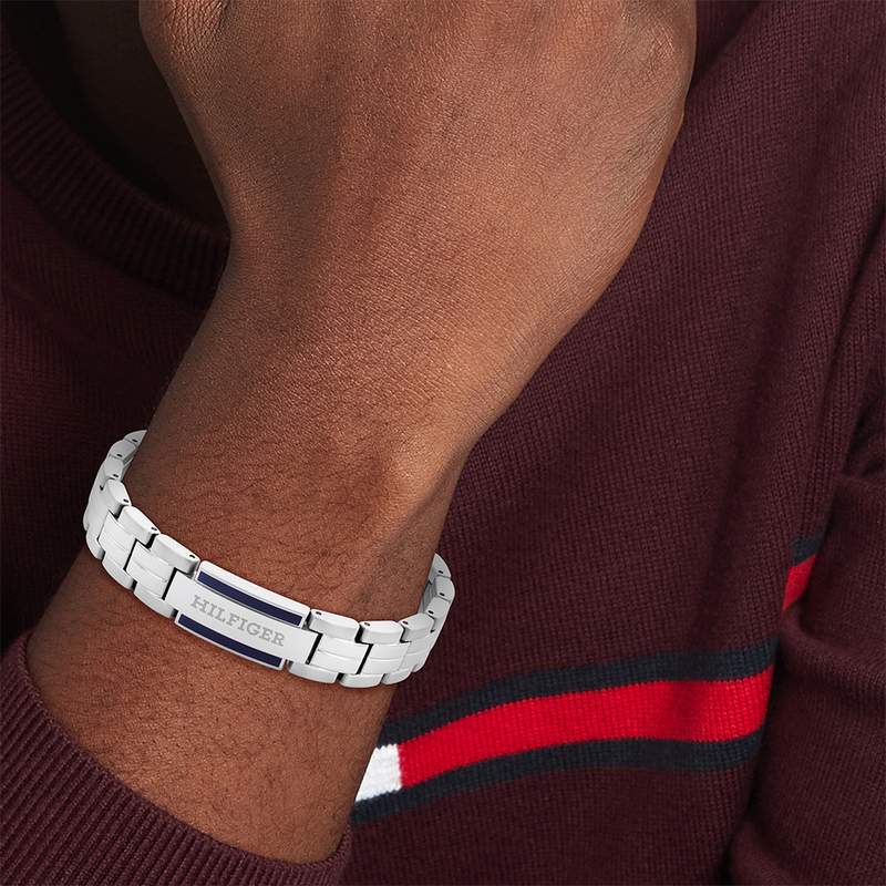 Bracelet acier bleu fonce - vue porté 1