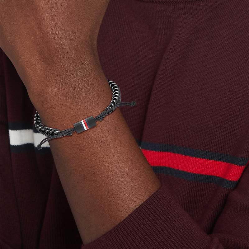 Bracelet nylon noir - vue porté 1