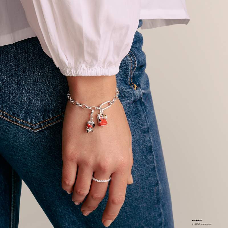 Charm's THOMAS SABO X PEANUTS argent 925 - vue porté 1
