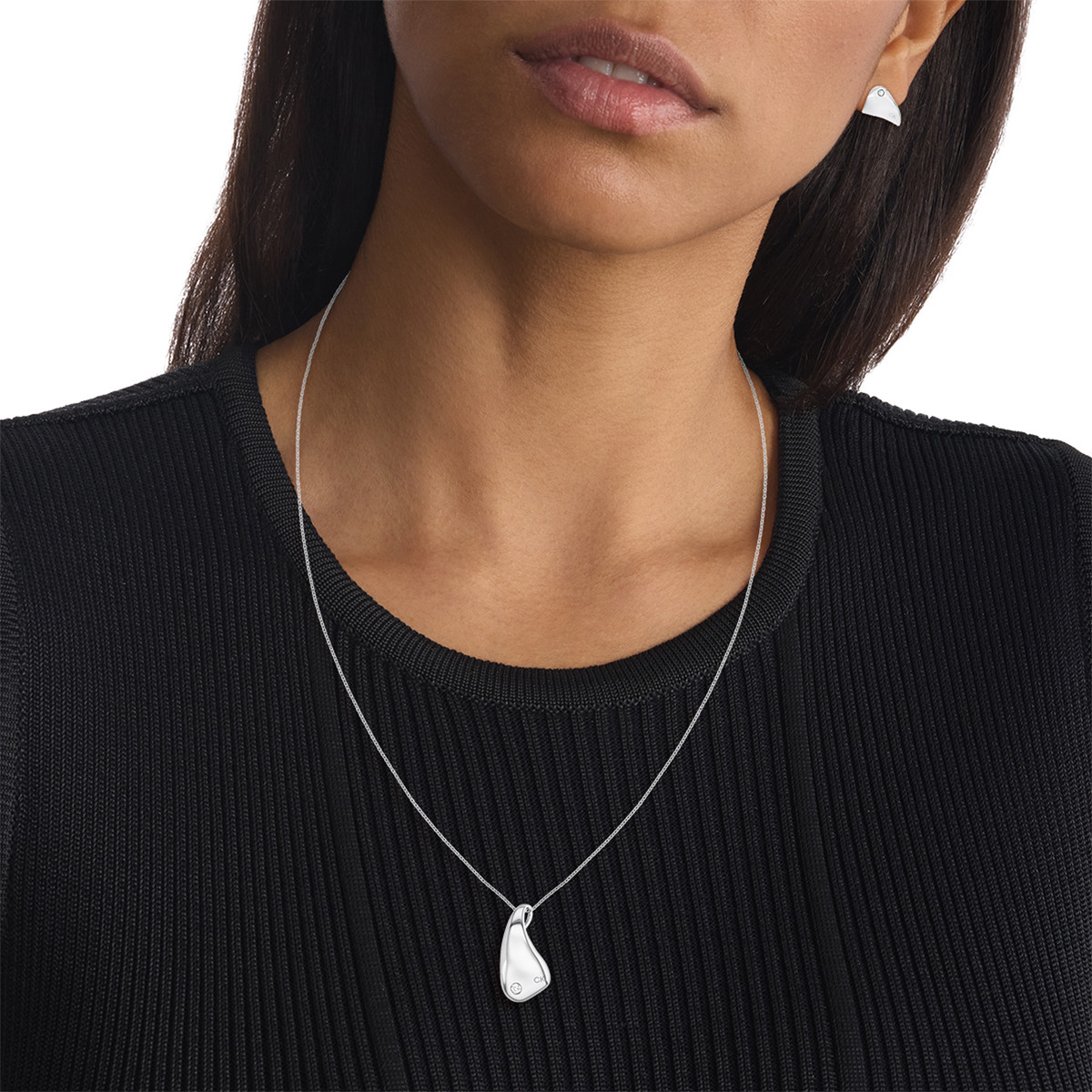 Collier acier argent 18cm - vue porté 1