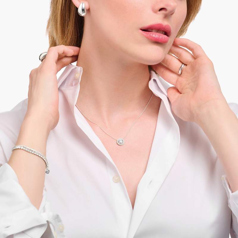 Collier argent gris - vue porté 1