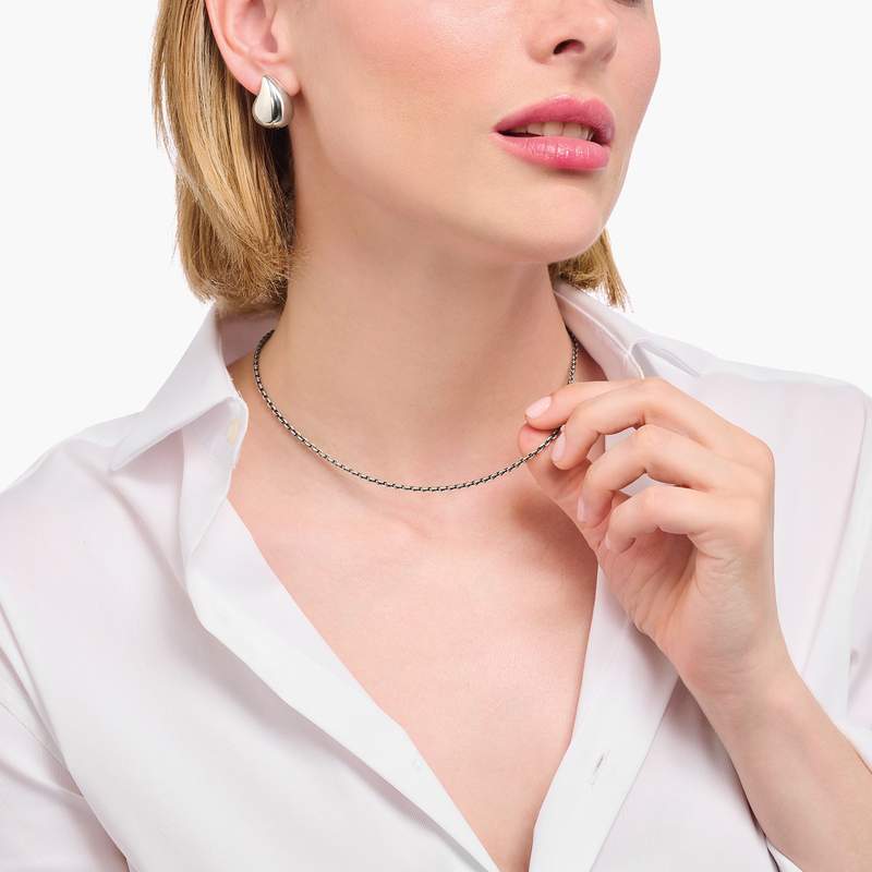 Collier argent gris - vue porté 1