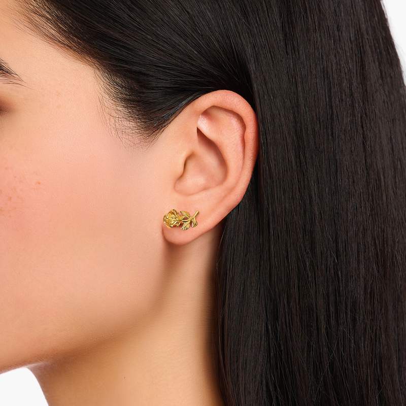Boucles d'oreilles THOMAS SABO argent plaqué or motif Roses Romance - vue porté 1