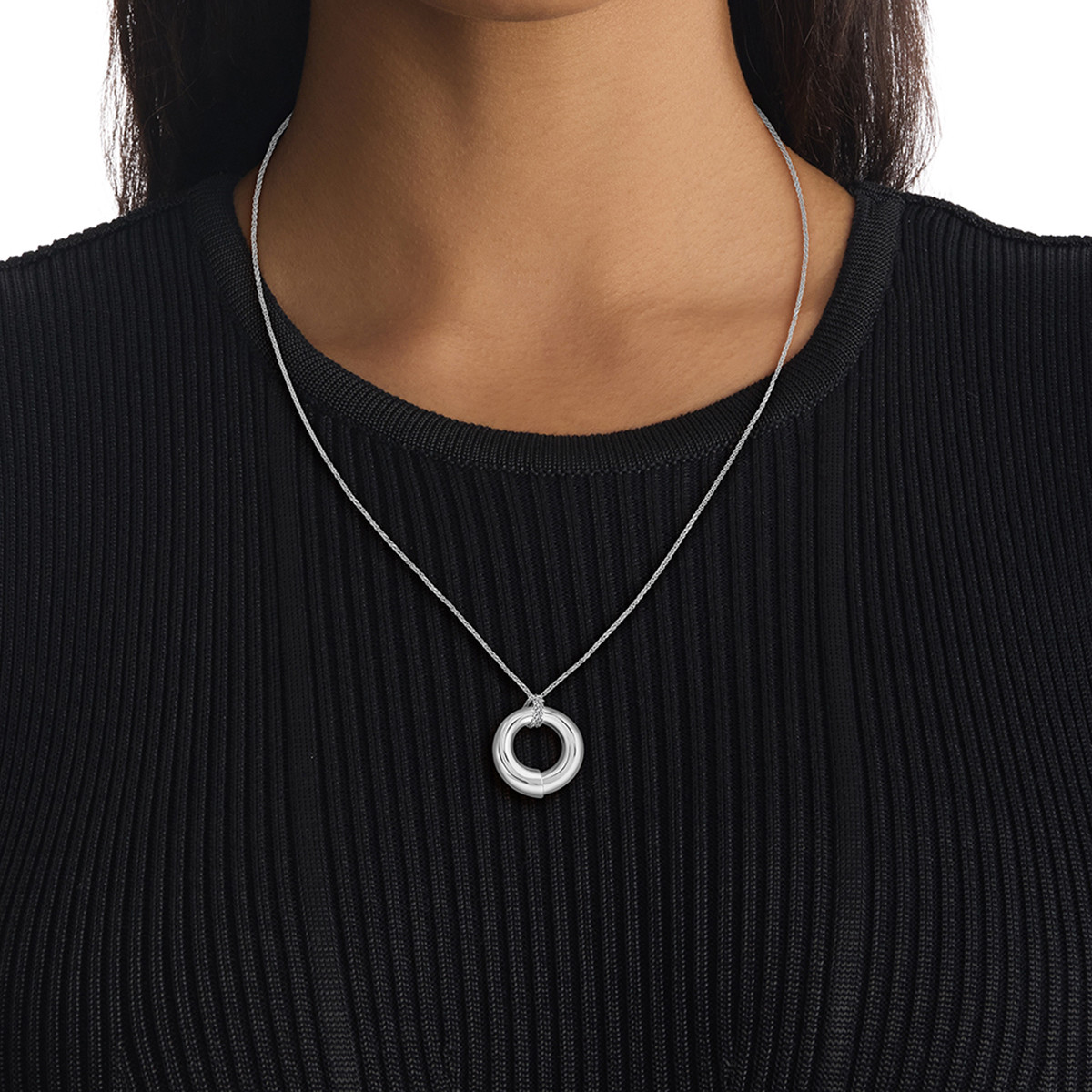 Collier CALVIN KLEIN acier CK spiral - vue porté 1