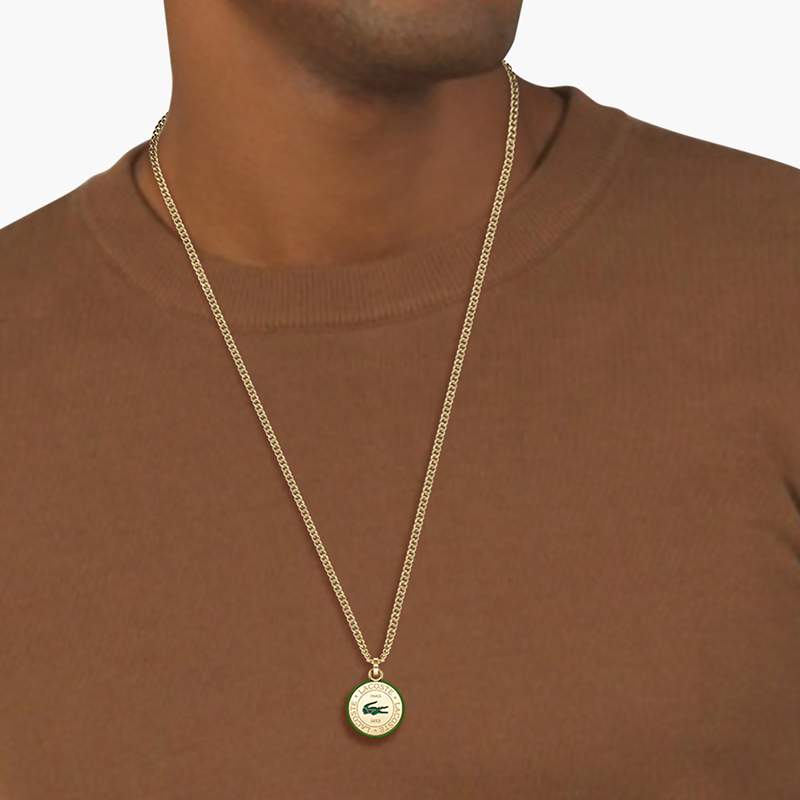 Collier LACOSTE vigor acier doré vert longueur 60 cm - vue porté 1
