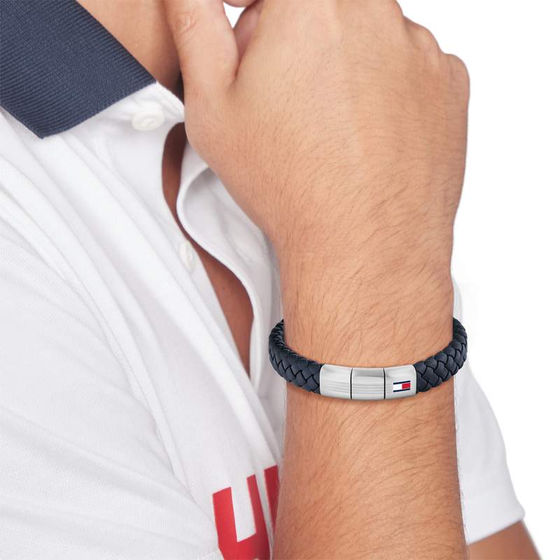 Bracelet TOMMY HILFIGER BRAIDED METAL cuir bleu - vue porté 1