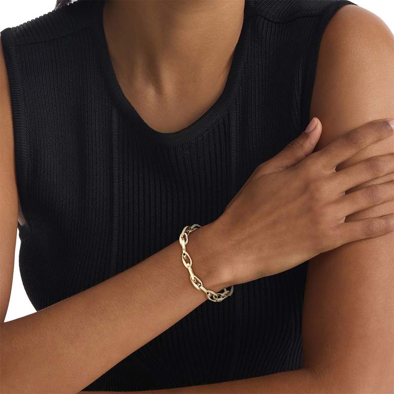 Bracelet CALVIN KLEIN DISTINCTIVE ICONS acier doré - vue porté 1