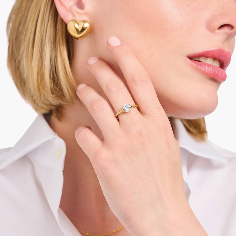 Bague THOMAS SABO plaqué or avec zircon blanc - vue porté 1