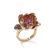Bague or rose saphir diamants noirs rubis saphirs