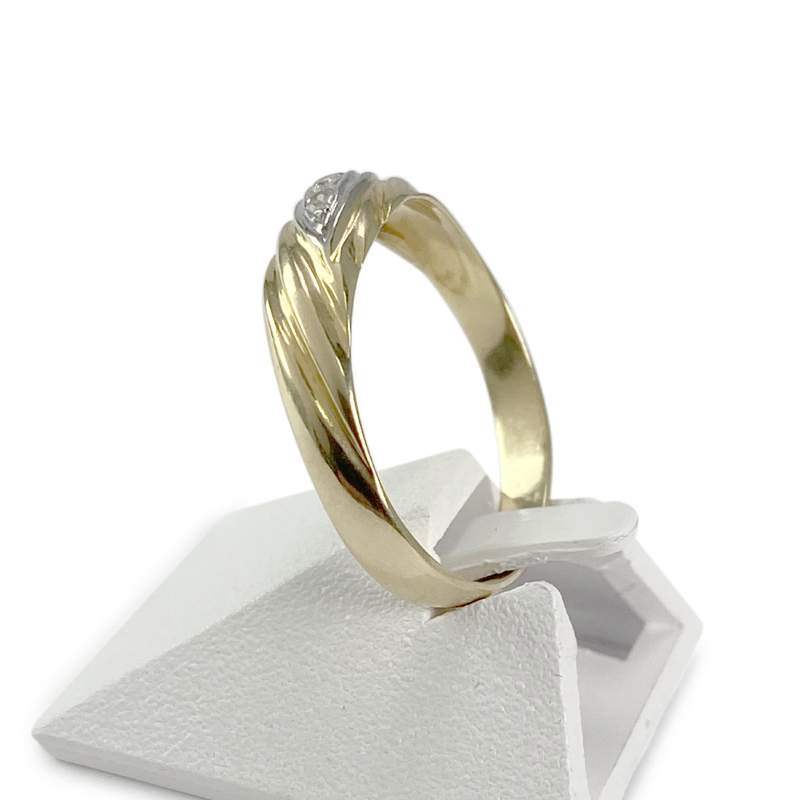 Second hand gold ring 750 yellow diamonds - view 2