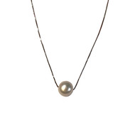 Collier d'occasion or 375 blanc perle de culture blanche 42 cm