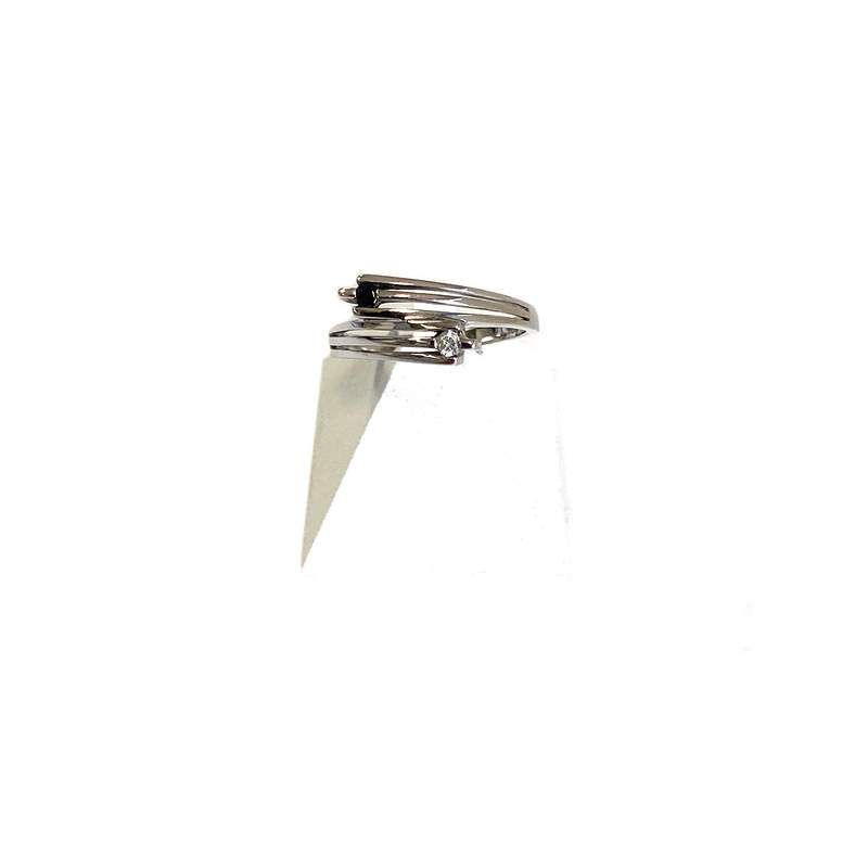Tweedehands ring van 750 witgoud met zirkonia's - afbeelding 1