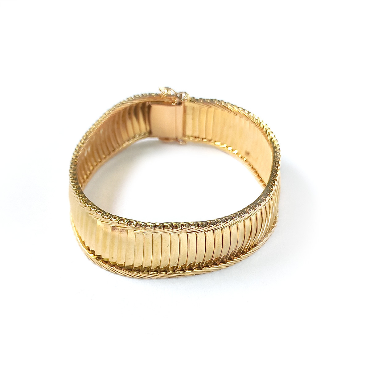 Bracelet d'occasion or 750 jaune maille omega 19 cm