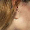Boucles d'oreilles d'occasion or 750 blanc perles de culture de chine - vue Vporté 2