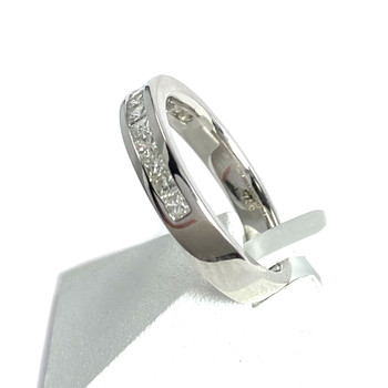 Tweedehands halfronde ring in 750 witgoud met 3,5 mm diamanten