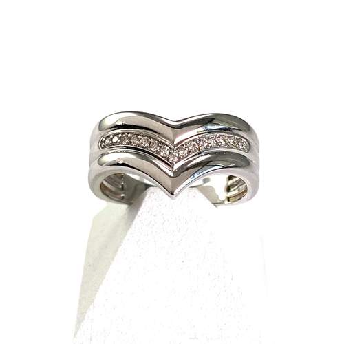 Second-hand gold ring 750 white "V" diamonds