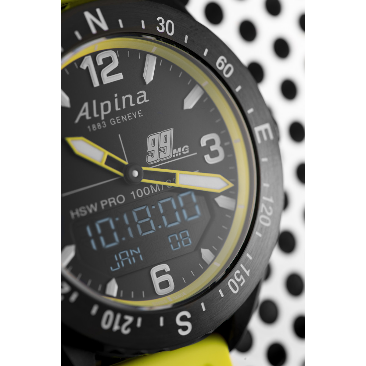 Montre d'occasion Alpina Startimer x Balance  homme acier bracelet caoutchouc jaune. Edition spéciale Michael Goulian - vue D1